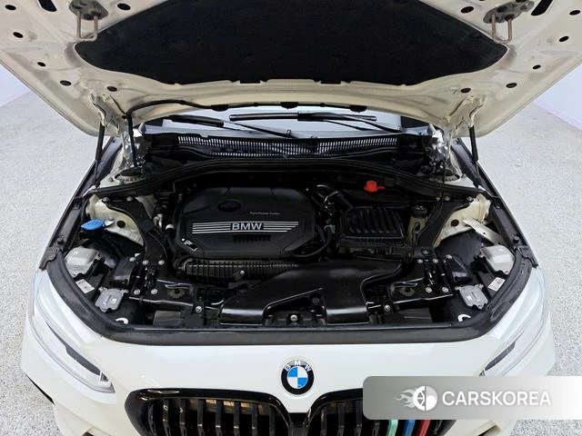 BMW 1 series 2023 Белый из Китая, фото 2