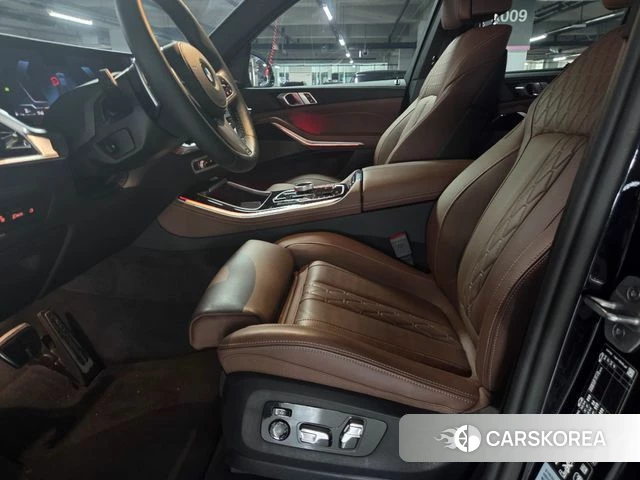 BMW X5 (G05) 2025 Черный из Кореи, фото 2