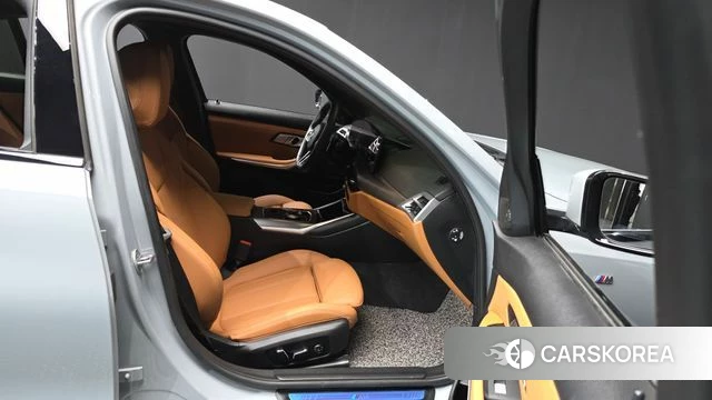 BMW 3 Series (G20) 2025 Серебристо-серый из Кореи, фото 2