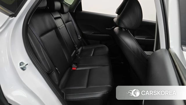 Hyundai Kona (SX2) 2023 Белый из Кореи, фото 2