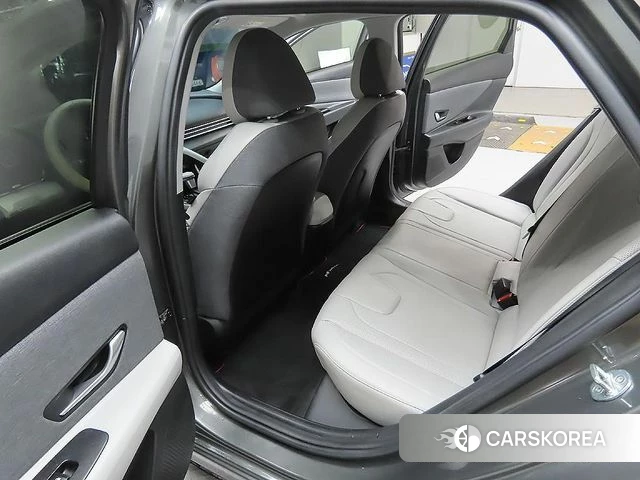 Hyundai Avante (CN7) 2021 Серый из Кореи, фото 2