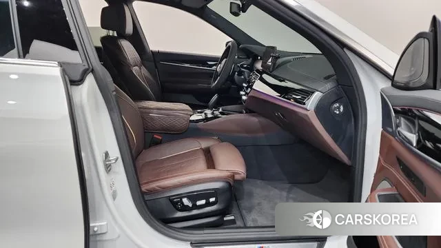 BMW 6 Series GT (G32) 2024 Белый из Кореи, фото 2