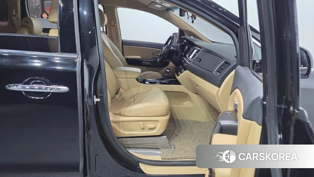 Kia The New Carnival 2019 Черный из Кореи, фото 2