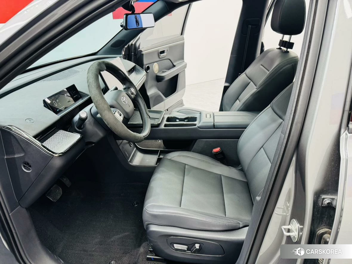Toyota bZ3X 2025 Серебристо-серый из Китая, фото 2