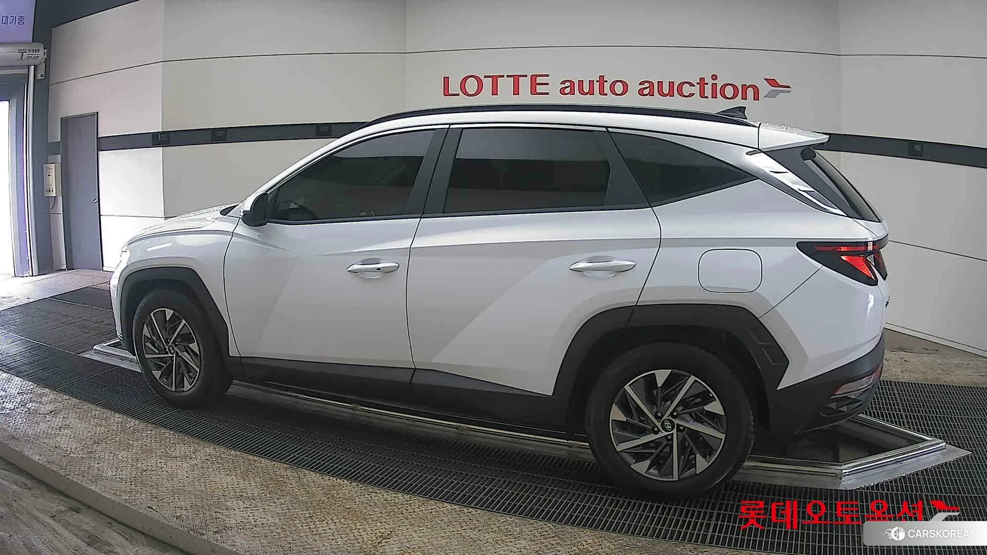 Hyundai Tucson Hybrid 2023 Creamy White Pearl из Кореи, фото 2