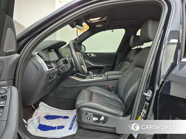 BMW X5 (G05) 2022 Черный из Кореи, фото 2