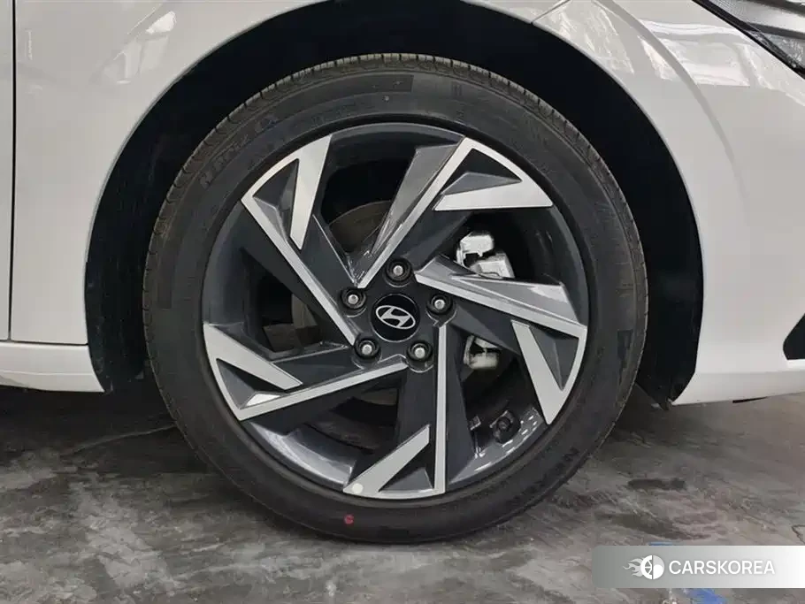 Hyundai Elantra 2025 Белый из Китая, фото 2