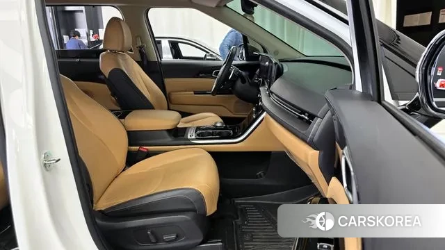 Kia Carnival 4th generation 2023 Белый из Кореи, фото 2