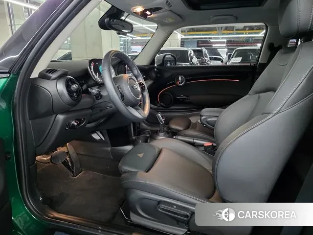 Mini Cooper 2022 Темно-зеленый из Кореи, фото 2