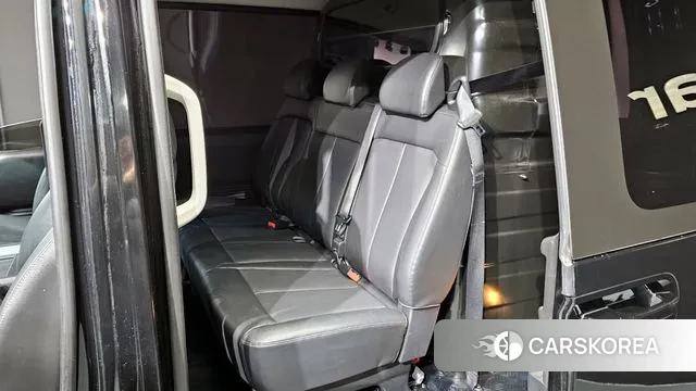 Hyundai Staria 2022 Черный из Кореи, фото 2