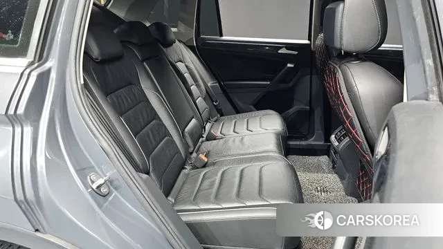 Volkswagen Tiguan second Generation 2021 Серый из Кореи, фото 2