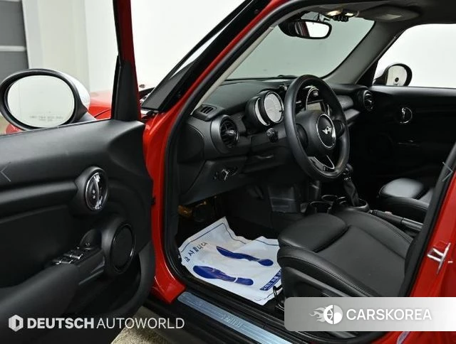 Mini Cooper 2018 Красный из Кореи, фото 2