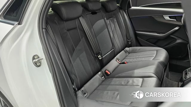 Audi A4 (B9) 2019 Белый из Кореи, фото 2