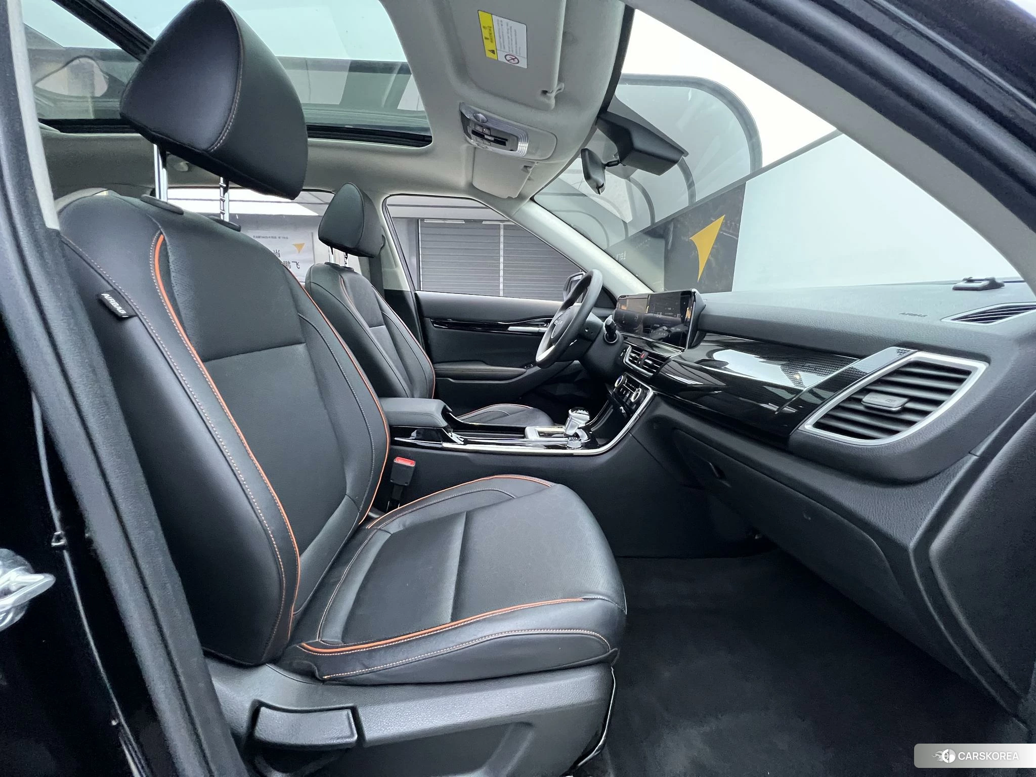 Kia Seltos 2023 Черный из Китая, фото 2