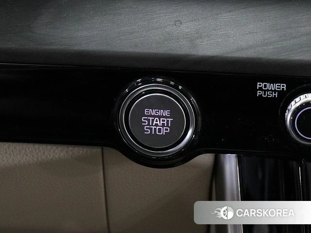 Kia Carnival 4th generation 2021 Черный из Кореи, фото 2