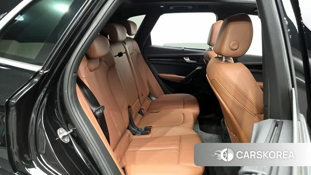 Audi Q5 (FY) 2024 Черный из Кореи, фото 2