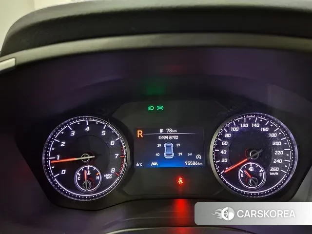 Hyundai The New Santa Fe 2023 Черный из Кореи, фото 2