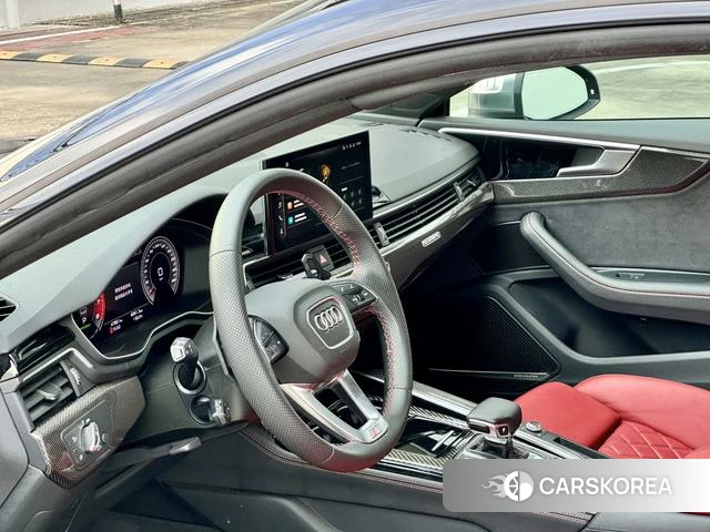 Audi S5 2023 Черный из Китая, фото 2