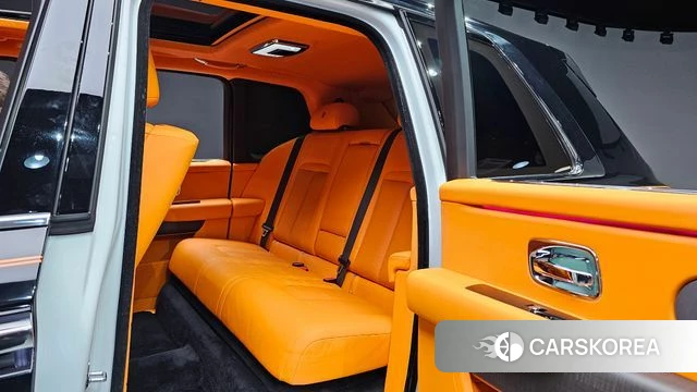 Rolls-Royce Cullinan 2022 Черный из Кореи, фото 2