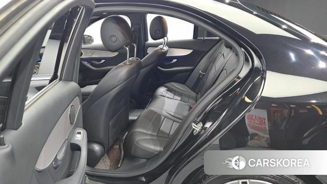 Mercedes-Benz C-Class W205 2021 Черный из Кореи, фото 2