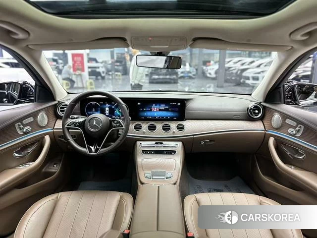 Mercedes-Benz E-class 2022 Черный из Китая, фото 2