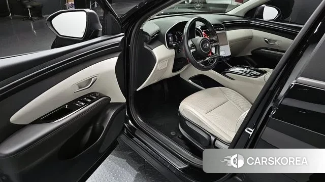 Hyundai Tucson (NX4) 2021 Черный из Кореи, фото 2