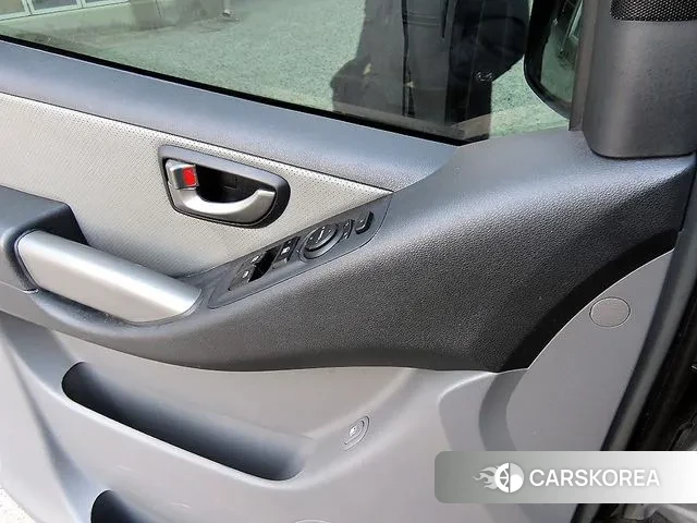 Hyundai The New Grand Starex 2020 Серебристо-серый из Кореи, фото 2