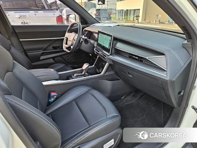 Ssangyong Torres 2023 Жемчужный цвет из Кореи, фото 2