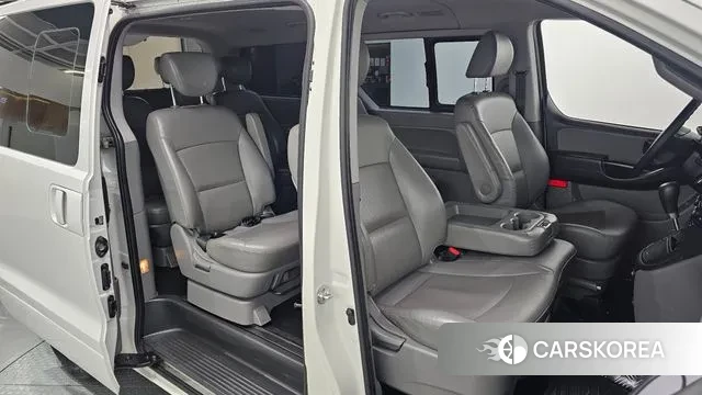 Hyundai The New Grand Starex 2019 Белый из Кореи, фото 2