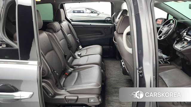 Honda Odyssey 2021 Серый из Кореи, фото 2