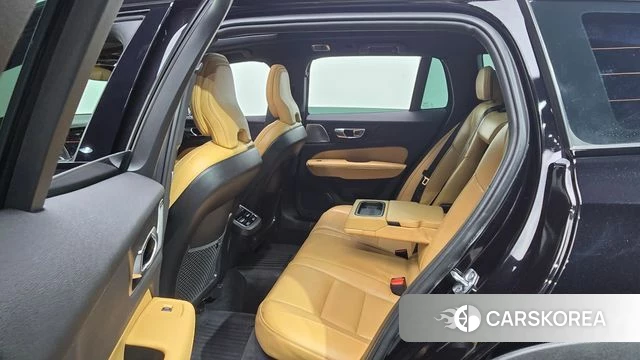 Volvo V60 Cross-Country 2nd Generation 2020 Черный из Кореи, фото 2