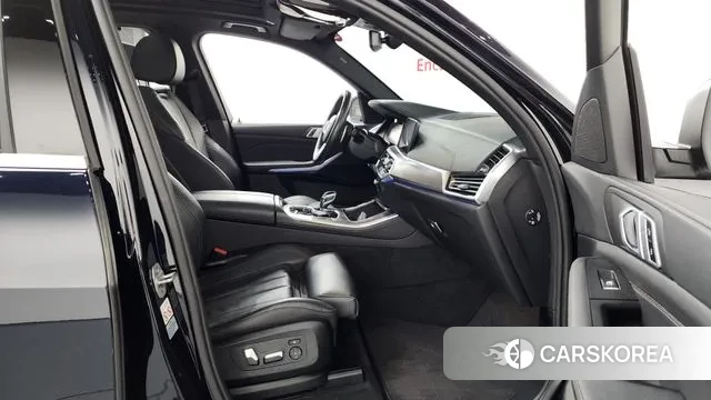 BMW X5 (G05) 2022 Черный из Кореи, фото 2