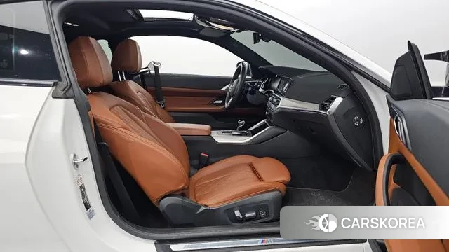 BMW 4 Series (G22) 2022 Белый из Кореи, фото 2