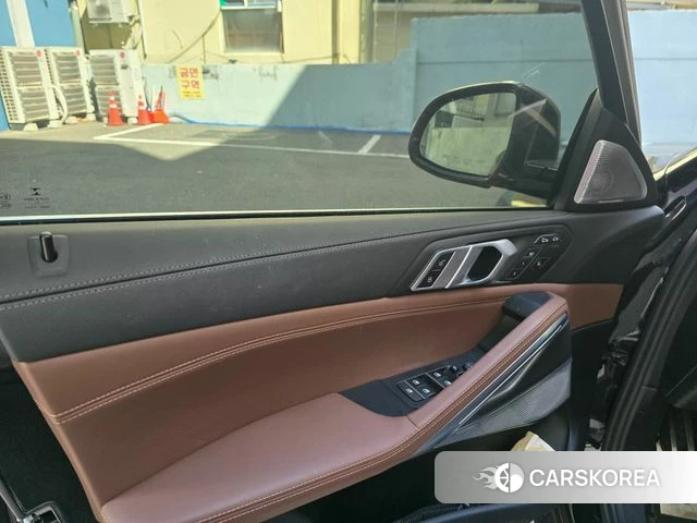 BMW X6 (G06) 2021 Черный из Кореи, фото 2