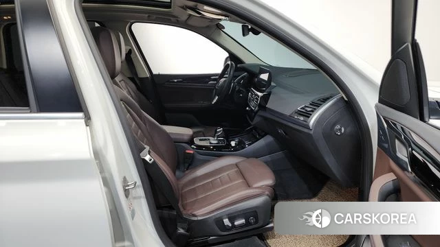 BMW X3 (G01) 2021 Белый из Кореи, фото 2