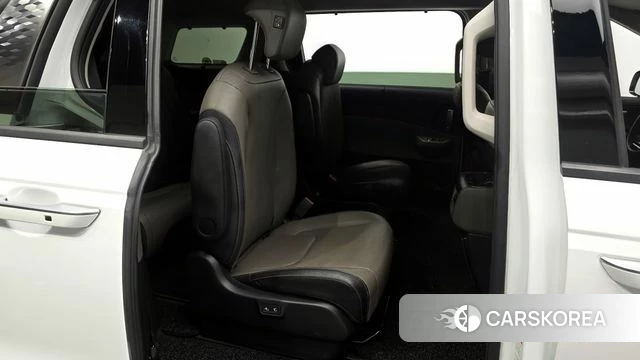 Kia The New Carnival 4th Generation 2024 Белый из Кореи, фото 2