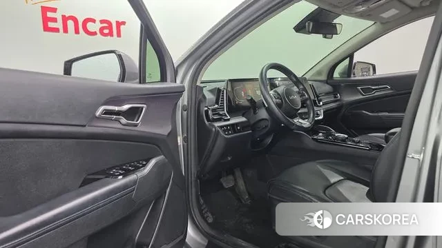 Kia Sportage 5th Generation Hybrid 2022 Серебряный из Кореи, фото 2