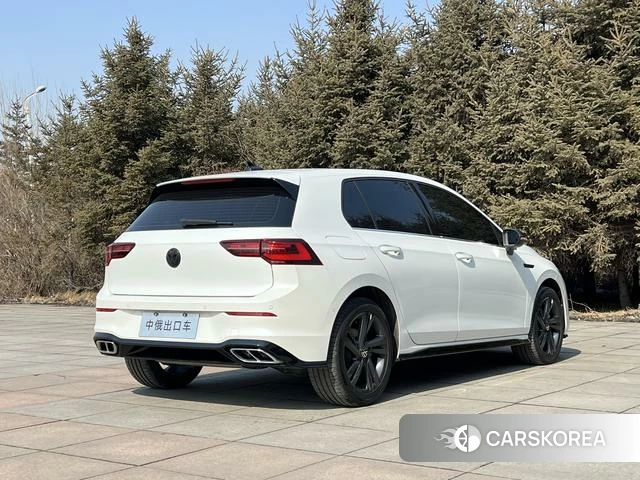 Volkswagen Golf 2022 Белый из Китая, фото 2