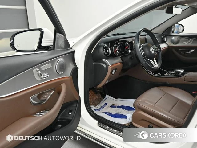Mercedes-Benz E-Class W213 2019 Белый из Кореи, фото 2