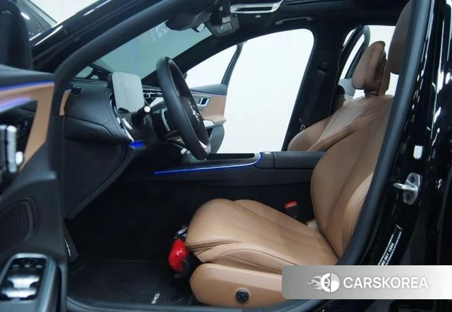 Mercedes-Benz E-Class W214 2025 Черный из Кореи, фото 2