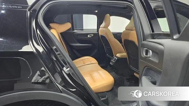 Volvo XC40 2019 Черный из Кореи, фото 2