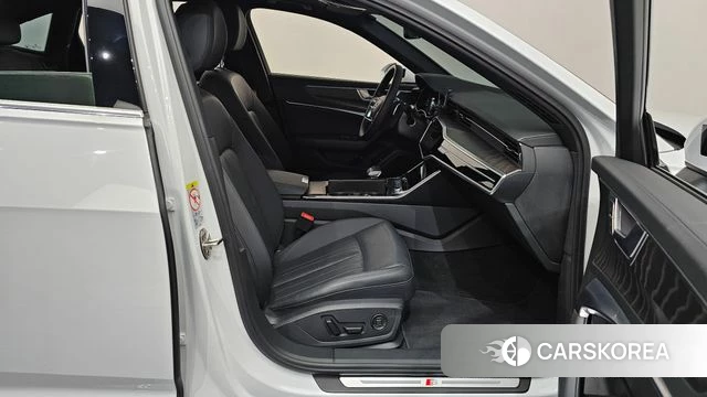 Audi A6 (C8) 2022 Белый из Кореи, фото 2