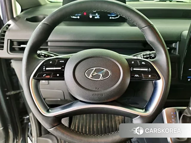 Hyundai Staria 2023 Серый из Кореи, фото 2