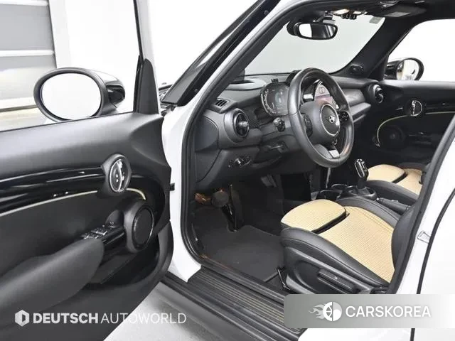 Mini Cooper S 2023 Белый из Кореи, фото 2