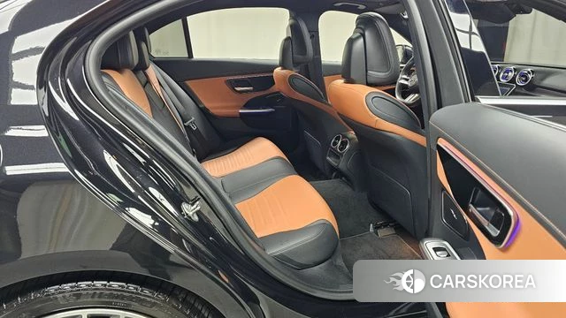 Mercedes-Benz C-Class W206 2023 Черный из Кореи, фото 2