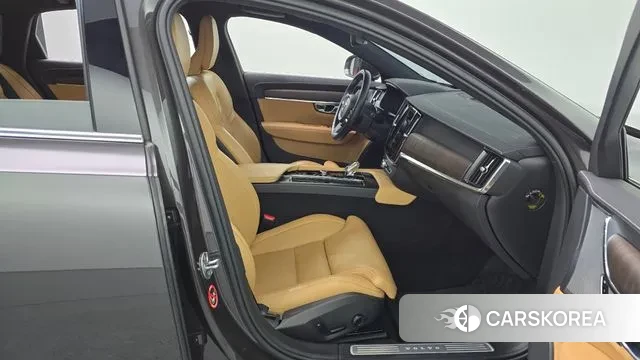 Volvo S90 2022 Серый из Кореи, фото 2