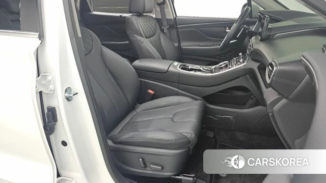 Hyundai The New Santa Fe 2023 Белый из Кореи, фото 2