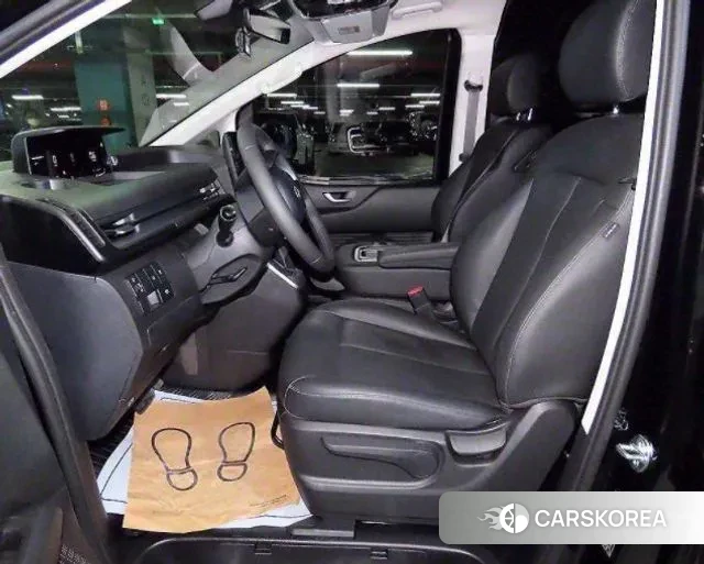 Hyundai Staria 2024 Черный из Кореи, фото 2