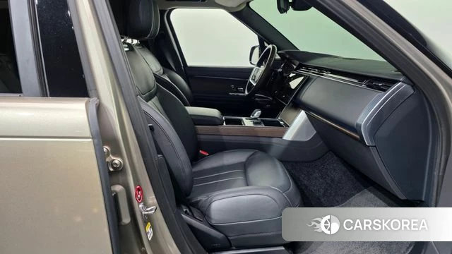 Land Rover Range Rover 5th Generation 2024 Песочный из Кореи, фото 2