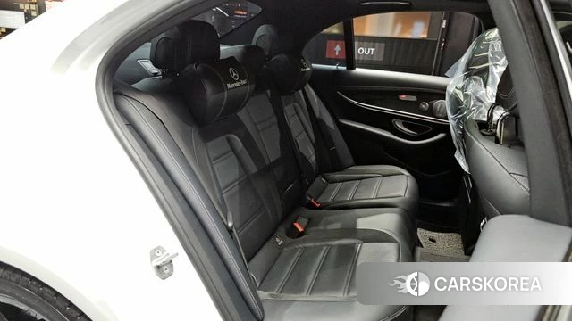 Mercedes-Benz E-Class W213 2018 Белый из Кореи, фото 2